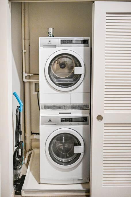 Ferienwohnung 2Br Unit With Game Machine With Pool And Gym Access-602 Cleveland Exterior foto